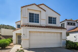 2345 E Gelding Dr in Phoenix, AZ - Building Photo