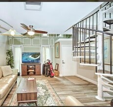 4803 SW Santa Barbara Ct in Cape Coral, FL - Building Photo - Building Photo