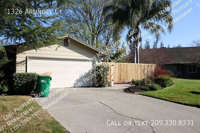 1326 Arundel Ct in Lodi, CA - Building Photo - Building Photo