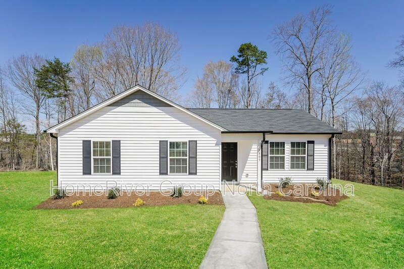 2803 Carrollwood Dr in Winston-Salem, NC - Building Photo