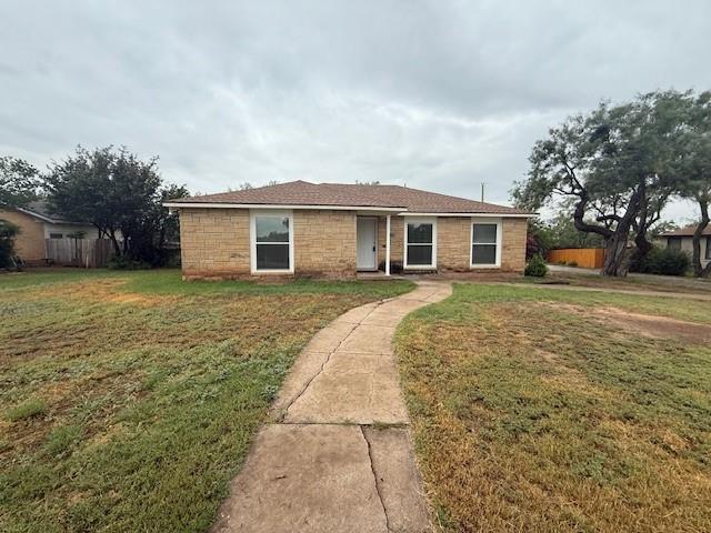 property at 1826 Lincoln Dr
