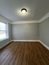 5 Morton Pl, Unit 2 in Jersey City, NJ - Building Photo - Building Photo