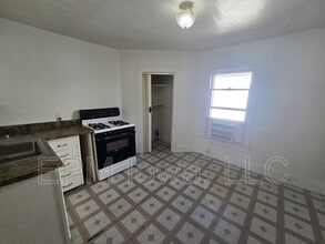 1424 Grant Ave in Waterloo, IA - Building Photo - Building Photo