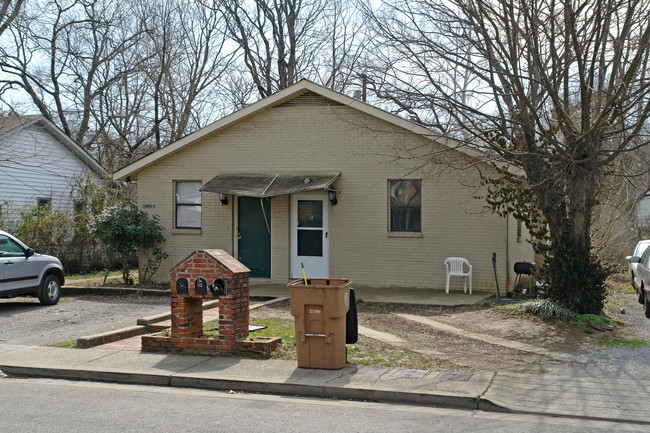 2405 Meharry Blvd in Nashville, TN - Foto de edificio - Building Photo