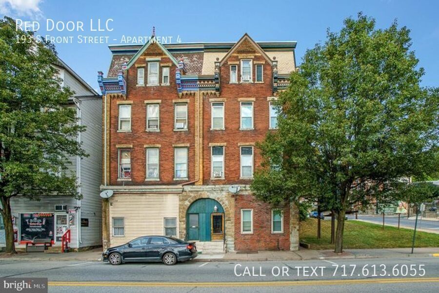 193 S Front St in Steelton, PA - Building Photo