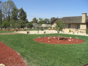 16180 Washington St in Riverside, CA - Building Photo - Building Photo