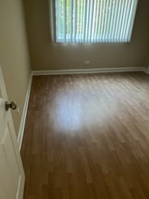 17515 Sandalwood Dr, Unit 202 in Tinley Park, IL - Foto de edificio - Building Photo