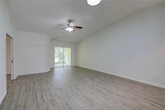 133 Maggie Way in Sebastian, FL - Building Photo - Building Photo