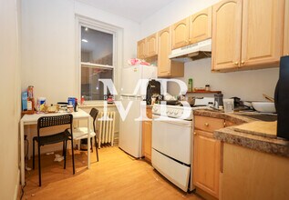 21 Aberdeen St, Unit 1 in Boston, MA - Foto de edificio - Building Photo