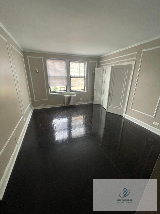1209 W Sherwin Ave in Chicago, IL - Foto de edificio - Building Photo