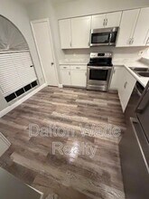 1517 Chateaux De Ville Ct in Clearwater, FL - Building Photo - Building Photo