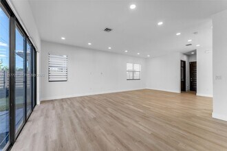 16175 SW 136th Terrace in Miami, FL - Building Photo - Building Photo