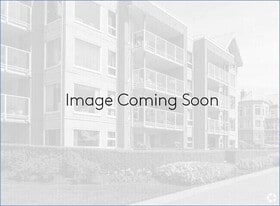 330 W Burton Rd in Mount Pleasant, TX - Building Photo