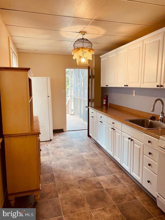 249 5th Ave in Florence, NJ - Building Photo - Building Photo