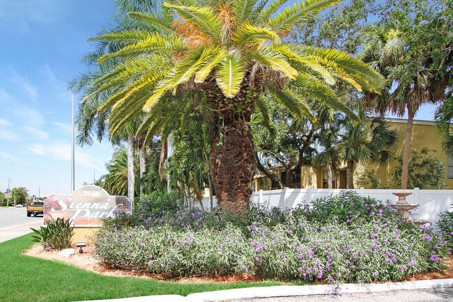 3461 Clark Rd in Sarasota, FL - Building Photo - Building Photo