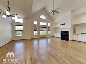 5343 Kiam St in Houston, TX - Building Photo - Building Photo