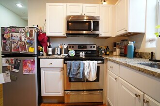 6 Cleveland Pl in Boston, MA - Building Photo - Building Photo