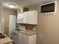 605 N Wolf Rd photo'