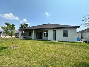 1929 El Dorado Blvd in Cape Coral, FL - Building Photo - Building Photo