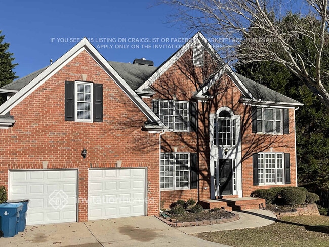 property at 1451 Heatherglade Ln