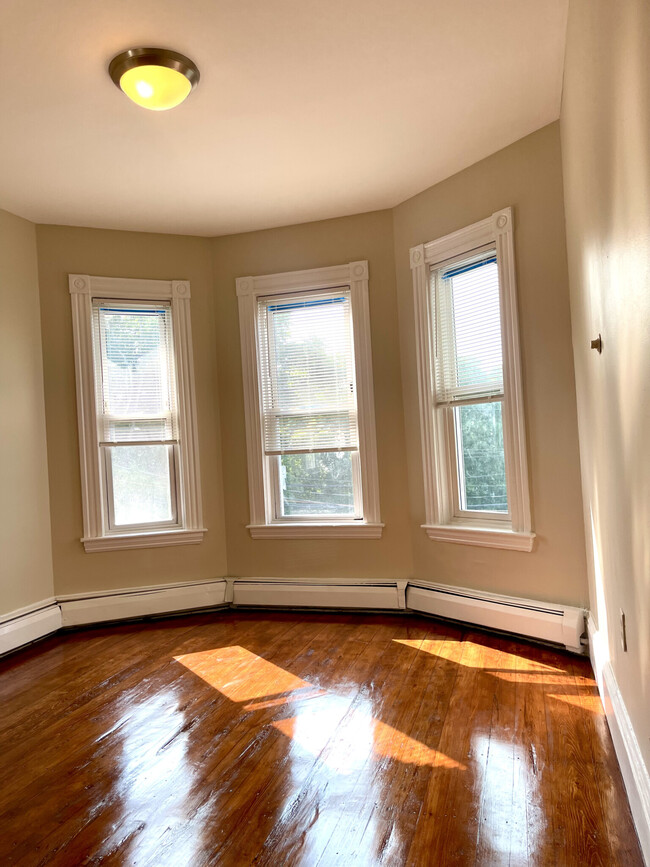 property at 17 Erie St