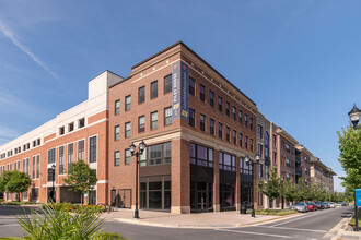 Pilot House at Riverdale in Riverdale Park, MD - Foto de edificio - Building Photo