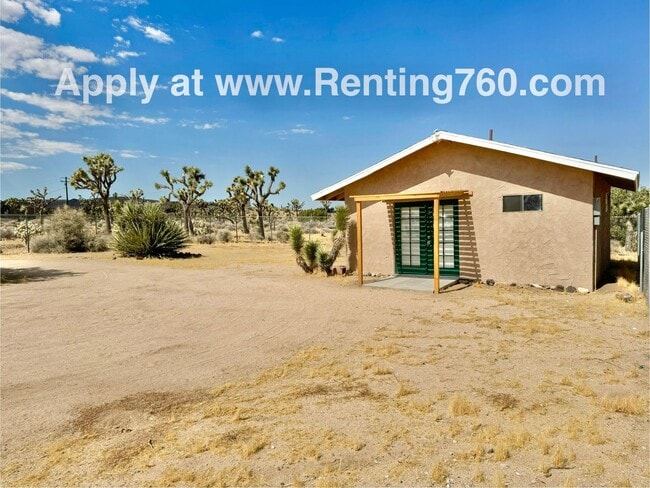 57212 Chipmunk Trail in Yucca Valley, CA - Building Photo - Building Photo