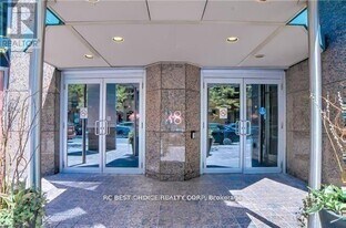 38 Elm St in Toronto, ON - Building Photo