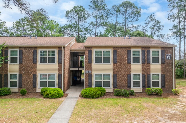 Richmond Villas Apartments in Hephzibah, GA - Foto de edificio - Building Photo