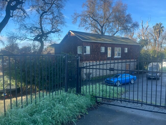 property at 2181 Garden Hwy