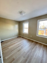 15 Wales Ave in Jersey City, NJ - Foto de edificio - Building Photo