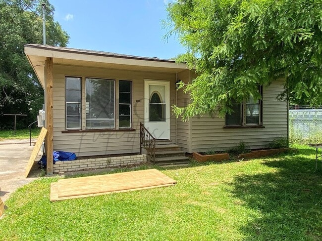 property at 109 W Hebert Rd