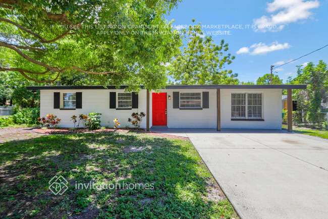 4010 Treasure Cir in Tampa, FL - Building Photo - Building Photo