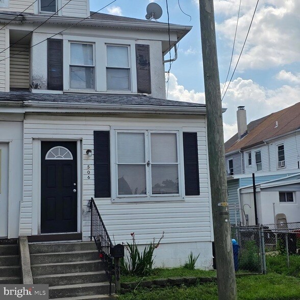 property at 506 Ridgeway St