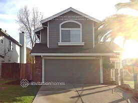 8430 Gooseberry Ct in Antelope, CA - Building Photo