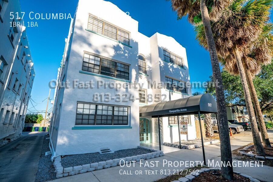 517 Columbia Dr in Tampa, FL - Building Photo