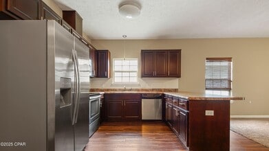 1221 E 26th St in Lynn Haven, FL - Building Photo - Building Photo