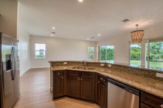 172 Manor Cir in Jupiter, FL - Foto de edificio - Building Photo