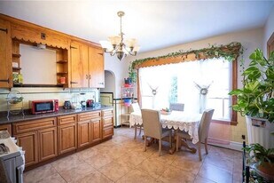 184 Webster Ave, Unit Apt2 in Providence, RI - Building Photo