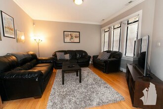 4870 N Hermitage Ave, Unit 3 in Chicago, IL - Foto de edificio - Building Photo