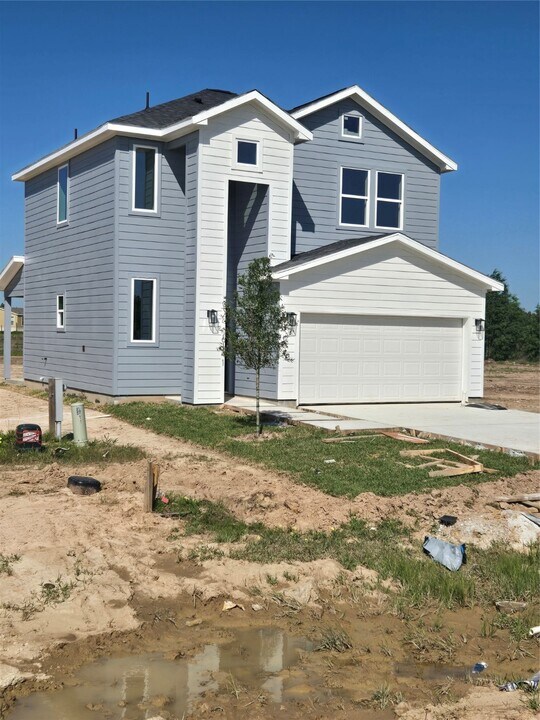 6149 Rd 5503 in Cleveland, TX - Building Photo