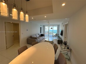 18201 Collins Ave, Unit 1802 in Sunny Isles Beach, FL - Building Photo - Building Photo