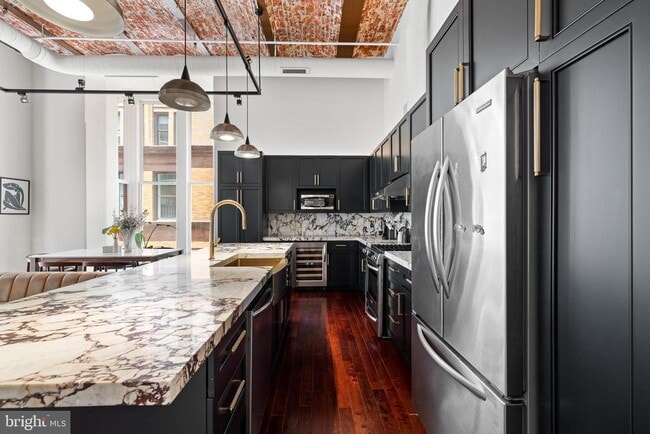 property at 421 Chestnut St