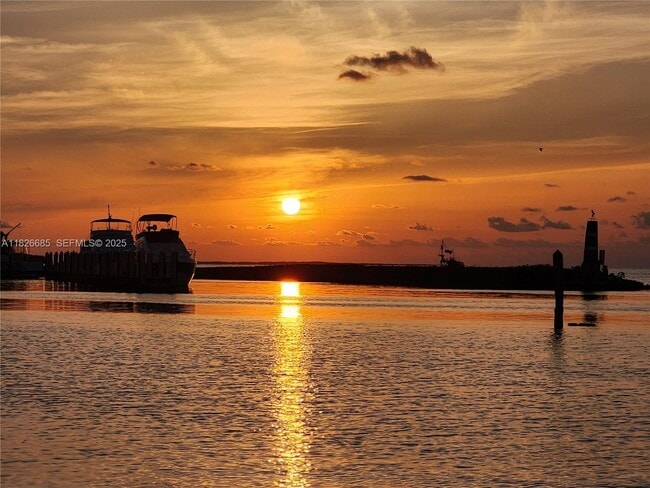 87200 Overseas Hwy in Islamorada, FL - Building Photo - Building Photo