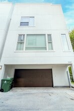 5321 Lillian St in Houston, TX - Building Photo - Building Photo