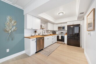 232 Wellesley Dr in Lake Worth Beach, FL - Building Photo - Building Photo