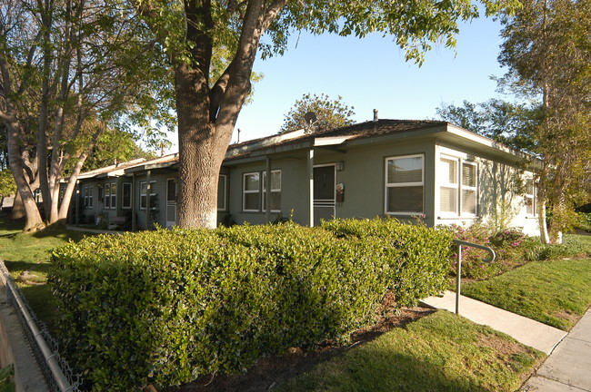 74 Fir St in Camarillo, CA - Building Photo - Building Photo