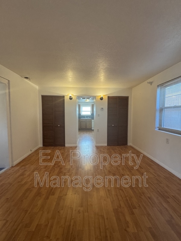 8906 Guadalupe Trail NW in Albuquerque, NM - Building Photo - Building Photo