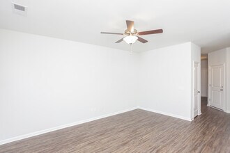 7 Furlong Downs Street in Lugoff, SC - Building Photo - Building Photo