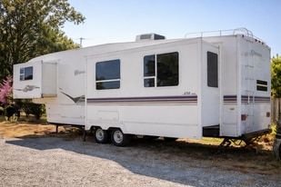 935 Avocado Ave in El Cajon, CA - Building Photo